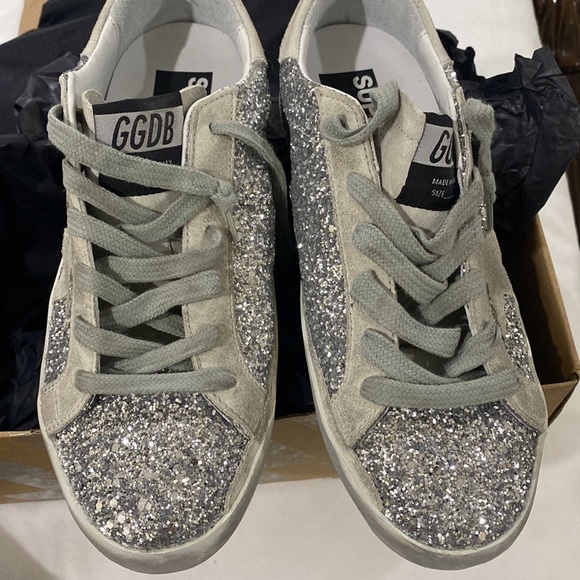 🌟🌟NEW GOLDEN GOOSE SNEAKERS🌟🌟 - Picture 2 of 9